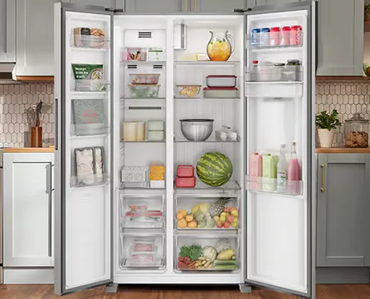 Técnico Frigidaire atendiendo refrigeradoras frigidaire en Quito